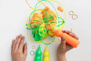 A criatividade é, principalmente nos dias de hoje, o recurso mais precioso de que dispomos para lidar com desafios e problemas do dia-a-dia. Estar preparado para solucionar problemas de forma criativa e inovadora é uma necessidade premente.